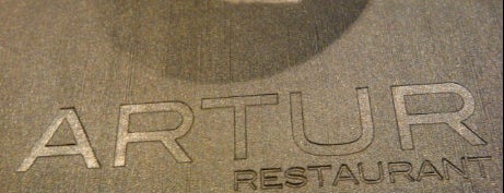 Artur is one of Top Tables 2013.
