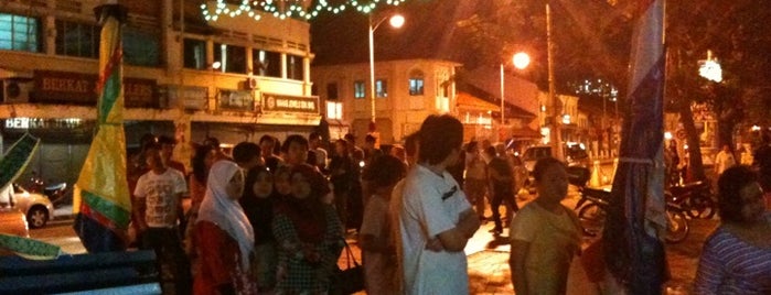 Nasi Kandar Beratur is one of Favorite Food at Pulau Pinang.