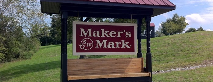Maker's Mark Distillery is one of Bourbon Whiskey Tour.