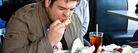 Quaker Steak & Lube is one of More Man v Food Nation!.