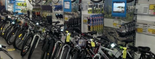 Decathlon Son Moix - Palma de Mallorca is one of สถานที่ที่ Sandra ถูกใจ.