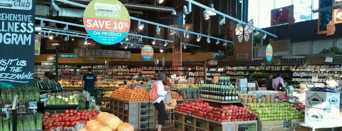 Whole Foods Market is one of Raw Food Restaurants in Chicago, IL..