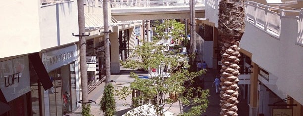 Fashion Valley is one of AL TAMIMI التميميさんのお気に入りスポット.