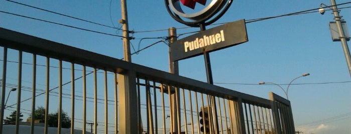 Metro Pudahuel is one of Estaciones Metro de Santiago.