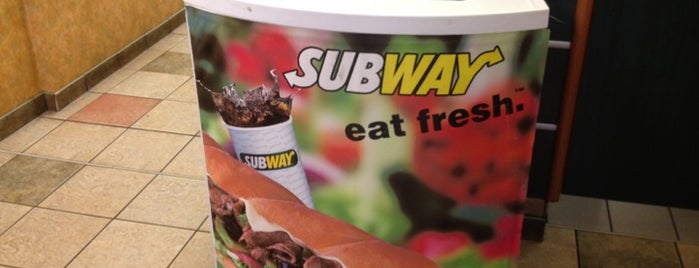 Subway is one of Farnham.