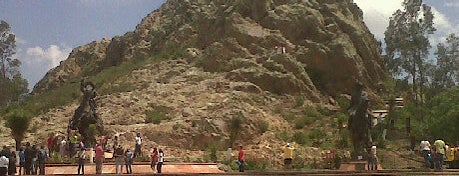 Cerro de La Bufa is one of Lugares Turisticos de Zacatecas.