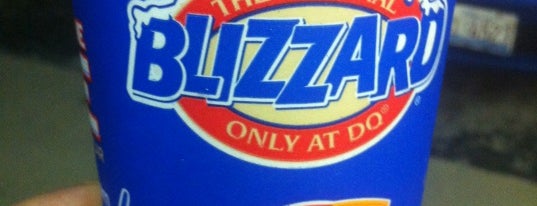 Dairy Queen is one of MEREDITH 님이 저장한 장소.