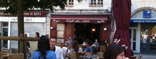 Cafe des Arts is one of Guide to Poitiers's best spots.