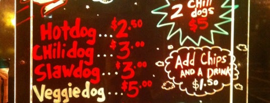 Astro Dog is one of Lugares favoritos de Chester.
