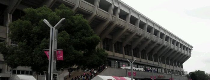 YODOKO Sakura Stadium is one of Jリーグで使用されるスタジアム一覧.