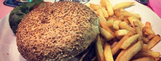 HD Diner is one of Les meilleurs hamburgers de Paris.