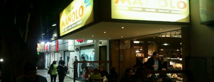 Manolo is one of Café en Lima.