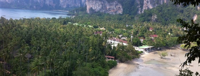 Railay East Viewpoint is one of Guide to the best spots in Krabi.|เที่ยวกระบี่.