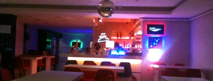 Mox Lounge is one of Benim Mekanlar :).