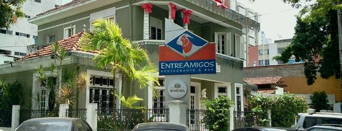 Entre Amigos Restaurante e Bar is one of Locais curtidos por Raquel.