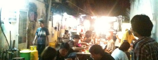 Longkang (Famous La La & Si Ham) is one of Come On Malacca.