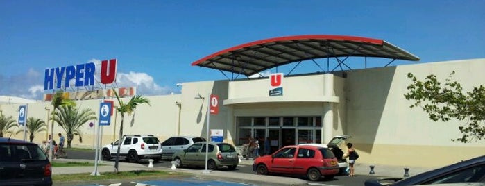 Auchan is one of commerces/boutiques à La Réunion.