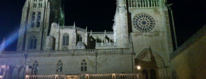 Catedral de Burgos is one of Tempat yang Disukai José Angel.
