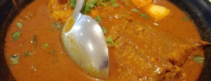 Muthu's Curry is one of Singapore Favorites.