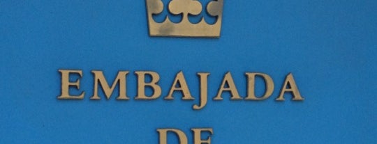 Embajada de Suecia is one of Locais curtidos por Manuel.