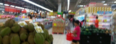 Big C Extra is one of Shopping: FindYourStuffInBangkok.