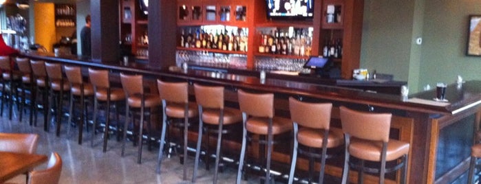 Craftsman Table & Tap is one of Lugares favoritos de Matthew.