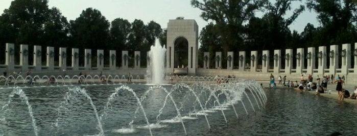 World War II Memorial is one of Washington D.C..