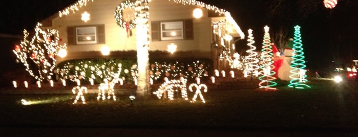 Candy Cane Lane is one of Shyloh : понравившиеся места.