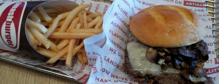 Smashburger is one of Kim 님이 좋아한 장소.