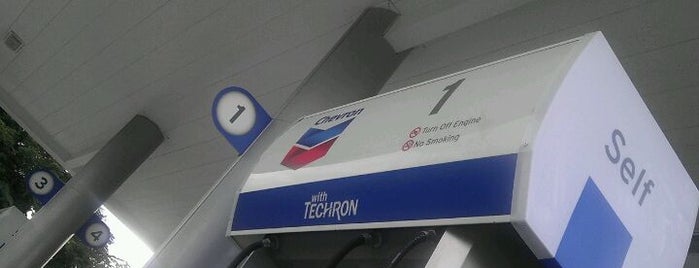 Chevron is one of Maryさんのお気に入りスポット.