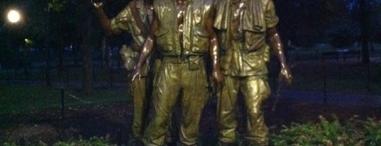 Vietnam Veterans Memorial is one of DC in October.