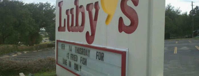 Luby's is one of สถานที่ที่ Debra ถูกใจ.