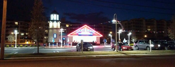 Strollo's Lighthouse is one of Foodie NJ Shore 1.