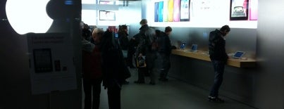 Apple Rue de Rive is one of All Apple Stores in Europe.
