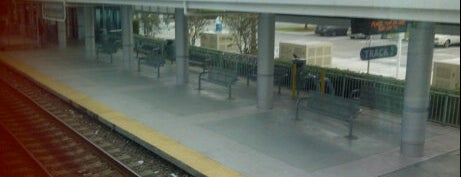 Tri-Rail - Ft. Lauderdale/Hollywood Int'l Airport Station is one of Train Stations Visited.