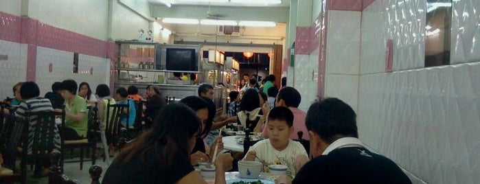 เซาะฮึ้ง3 is one of ร้านข้าวต้มเพื่อนนักเที่ยวกลางคืน.