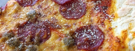 Big Slice Pizza is one of Toronto - Dove mangiare.