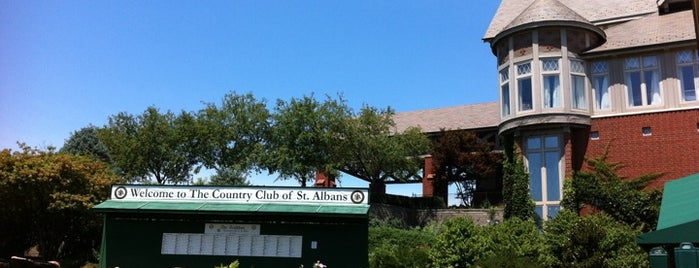 Country Club of St. Albans is one of Doug : понравившиеся места.
