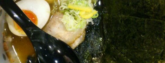 千葉ワンズモールラーメン劇場 is one of Locais curtidos por Sada.