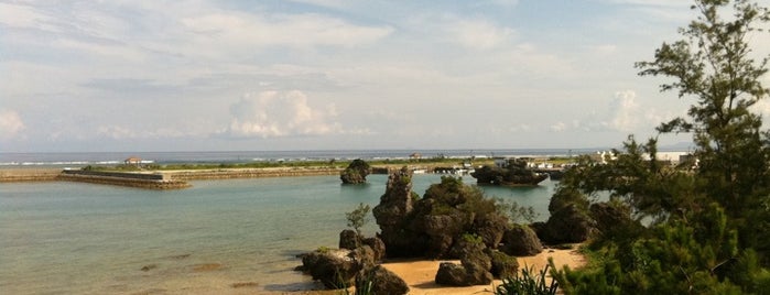 Sunset Beach House Okinawa is one of 沖縄安宿 / Hostels and Guest Houses in Okinawa Area.