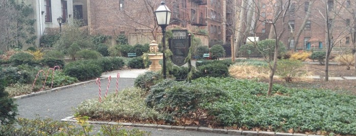 Tudor City Park North is one of Parks.