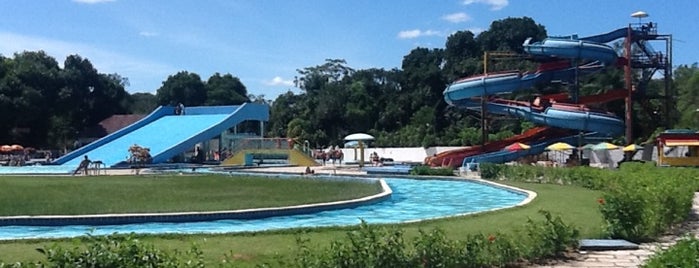 Aldeia Water Park is one of Lugares.