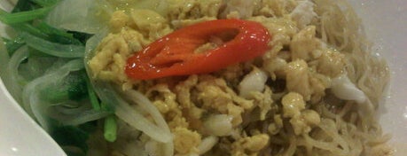 ฮ่องกง นู้ดเดิ้ล is one of Food.
