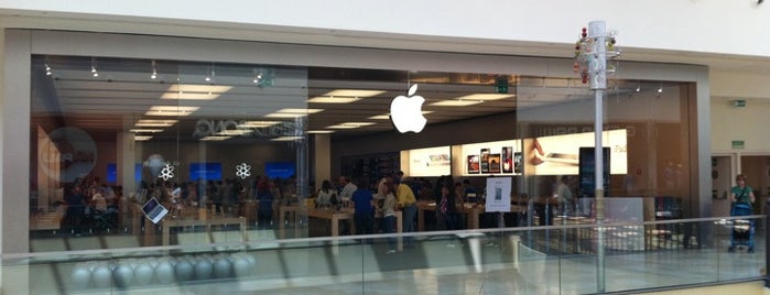 Apple Xanadú is one of All American Life in Madrid.