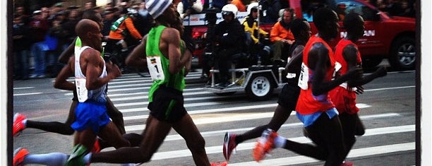 ING New York City Marathon Mile Marker 17.5 is one of Locais curtidos por JRA.