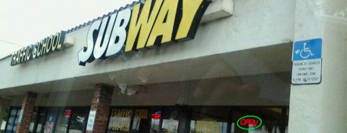 SUBWAY is one of Lizzieさんのお気に入りスポット.