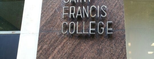 St. Francis College is one of Lieux qui ont plu à Ken.