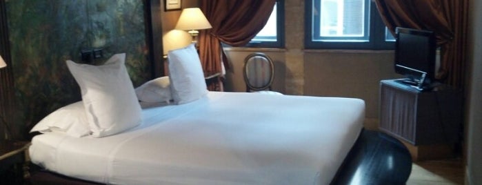 Hôtel Cour des Loges is one of Hotels Sleep List.