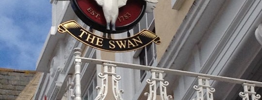 The Swan Hotel (Wetherspoon) is one of Locais curtidos por Carl.