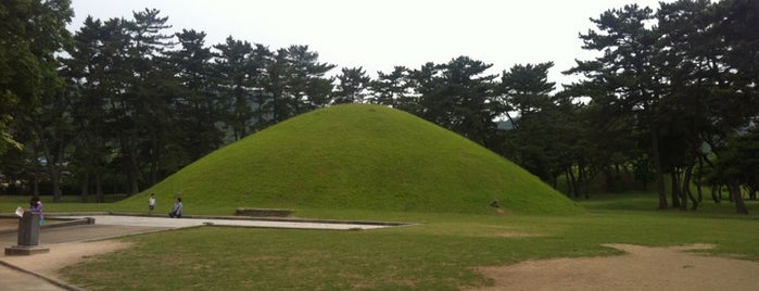 Royal Tomb of King Muyeol is one of ⓦ경주여행.